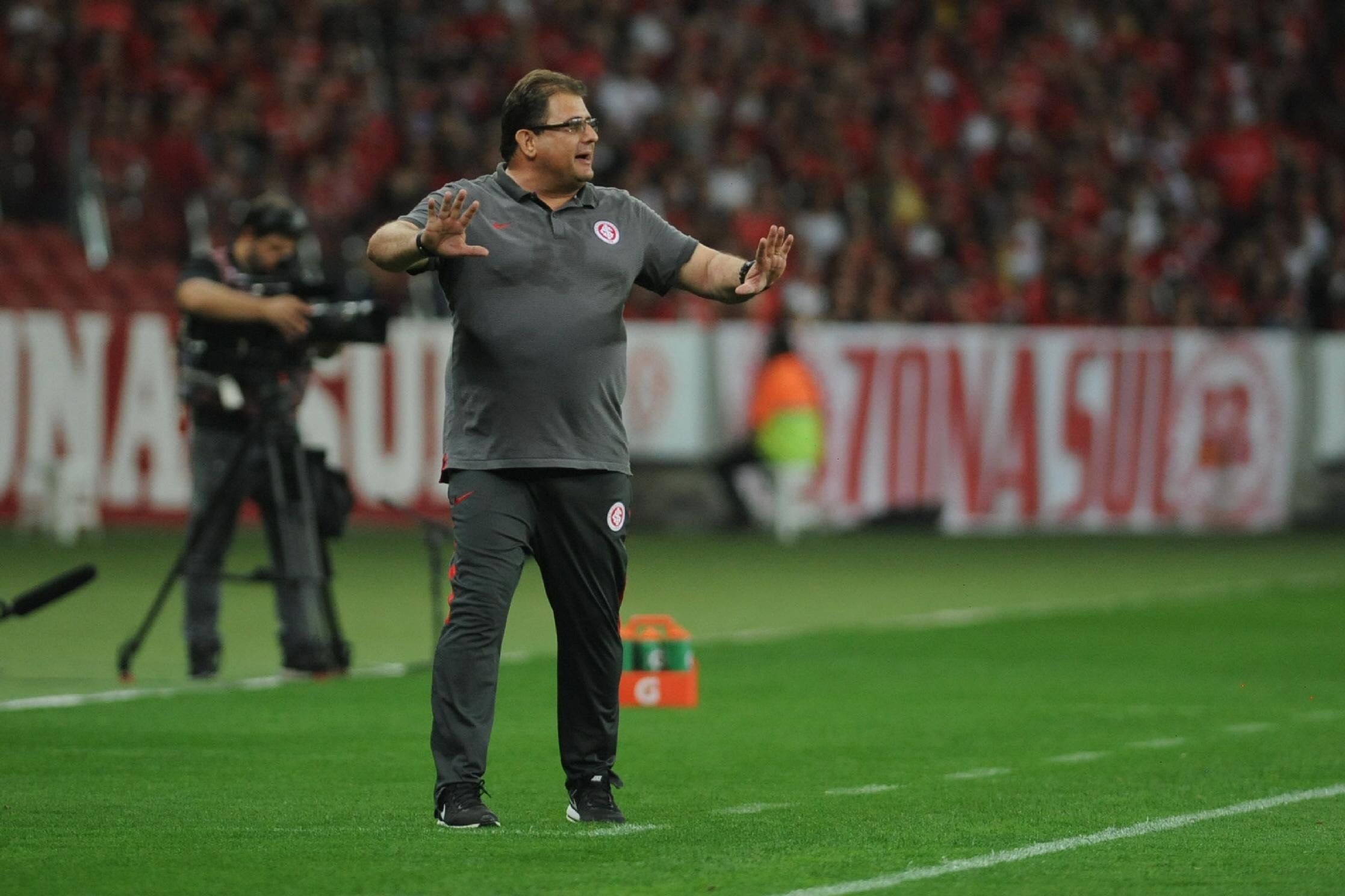 Guto Ferreira elogiou maturidade do Inter contra Paysandu