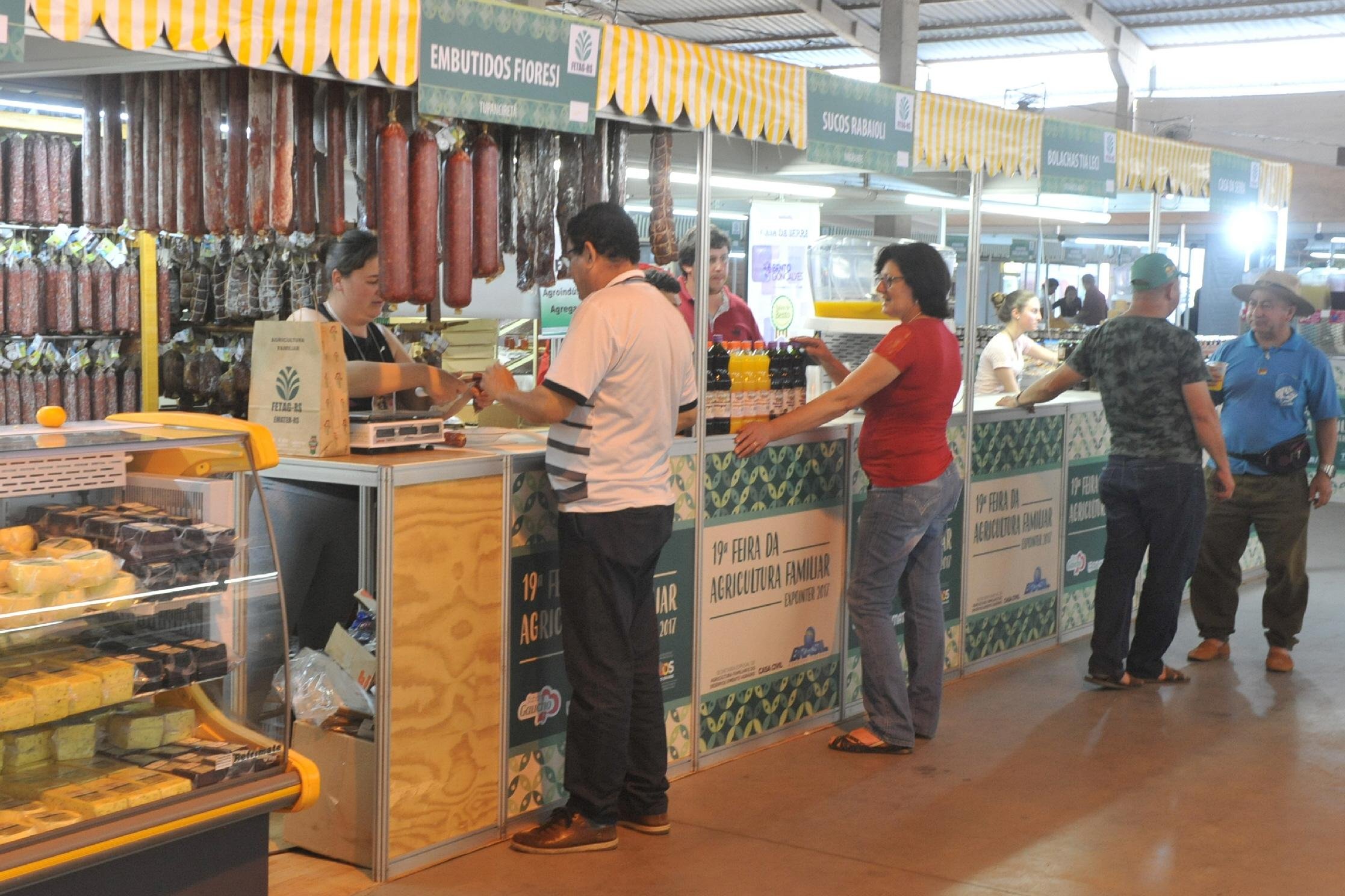 Um dos pavilh&otilde;es mais visitados da Expointer oferece produtos t&iacute;picos locais e de convidados especiais