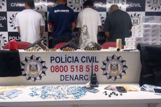 Pol&iacute;cia prende quatro pessoas em opera&ccedil;&atilde;o contra o tr&aacute;fico em Gravata&iacute;