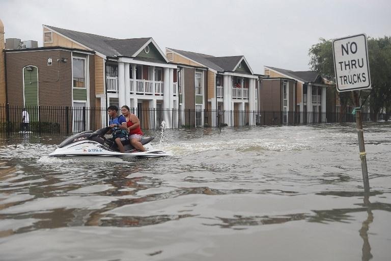 Harvey destruiu casas e alagou a cidade