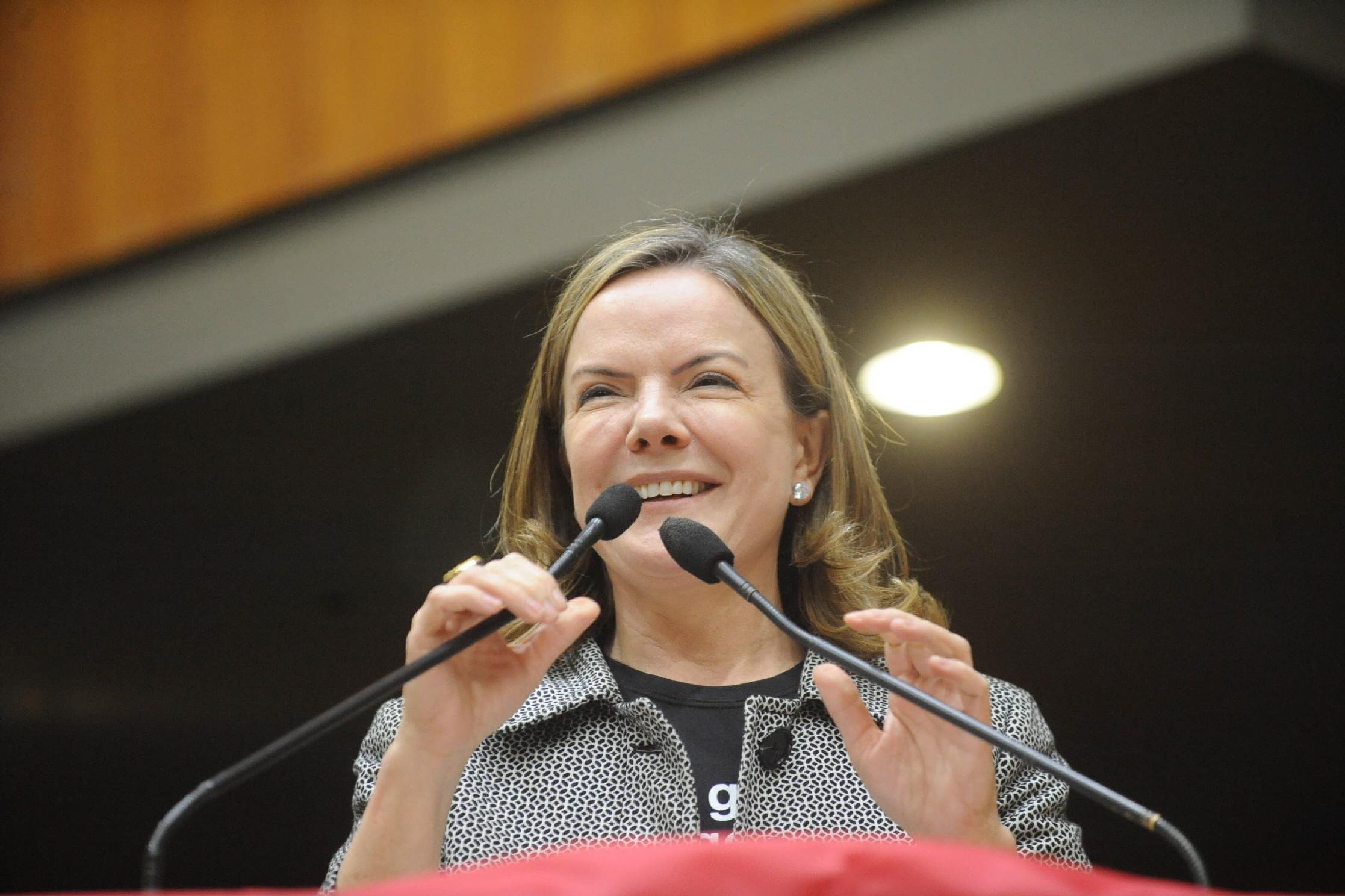 Senadora era candidata ao governo do Paran&aacute; nas elei&ccedil;&otilde;es 