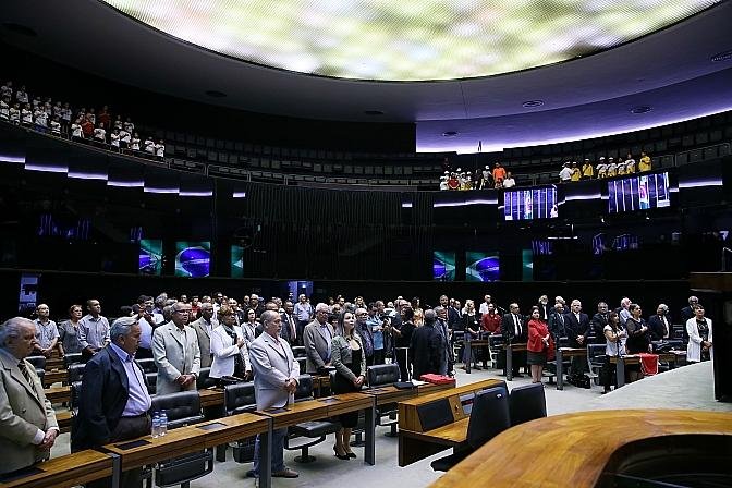 Para quase metade dos entrevistados, proximidade com as elei&ccedil;&otilde;es de 2018 &eacute; principal obst&aacute;culo &agrave; aprova&ccedil;&atilde;o da proposta