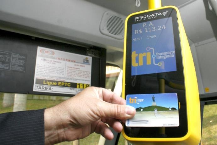 Oito vereadores protocolaram a&ccedil;&atilde;o pedindo anula&ccedil;&atilde;o de decreto que acabou com segunda passagem