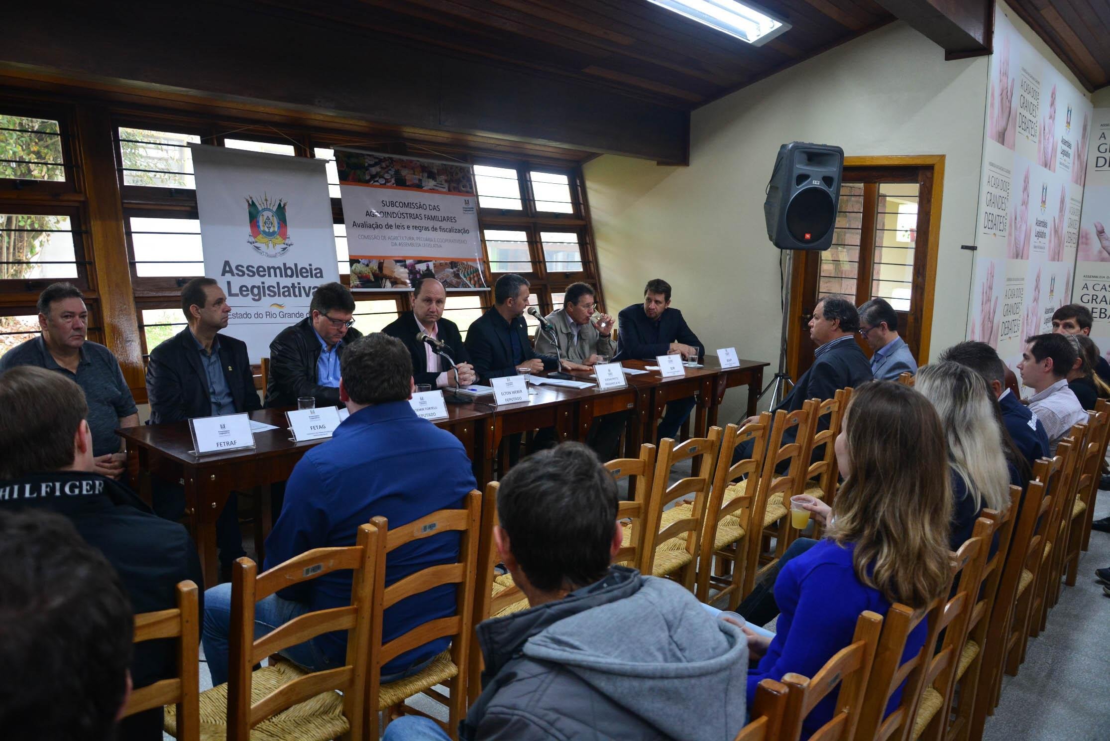 A primeira das seis reuni&otilde;es programadas pelo grupo ocorreu ontem, em Esteio