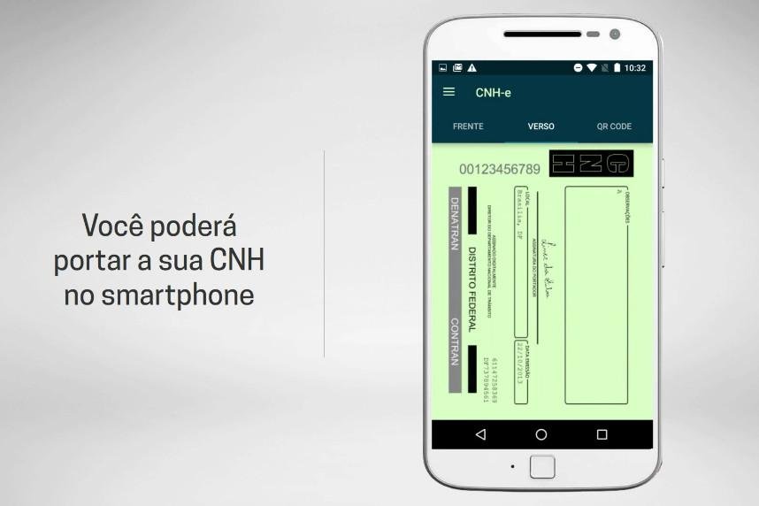 Objetivo para o futuro &eacute; que motoristas evitem multas apresentando o documento no celular