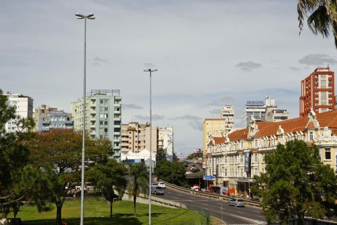 Porto Alegre ter&aacute; m&iacute;nima de 11&ordm;C e m&aacute;xima de 22&ordm;C