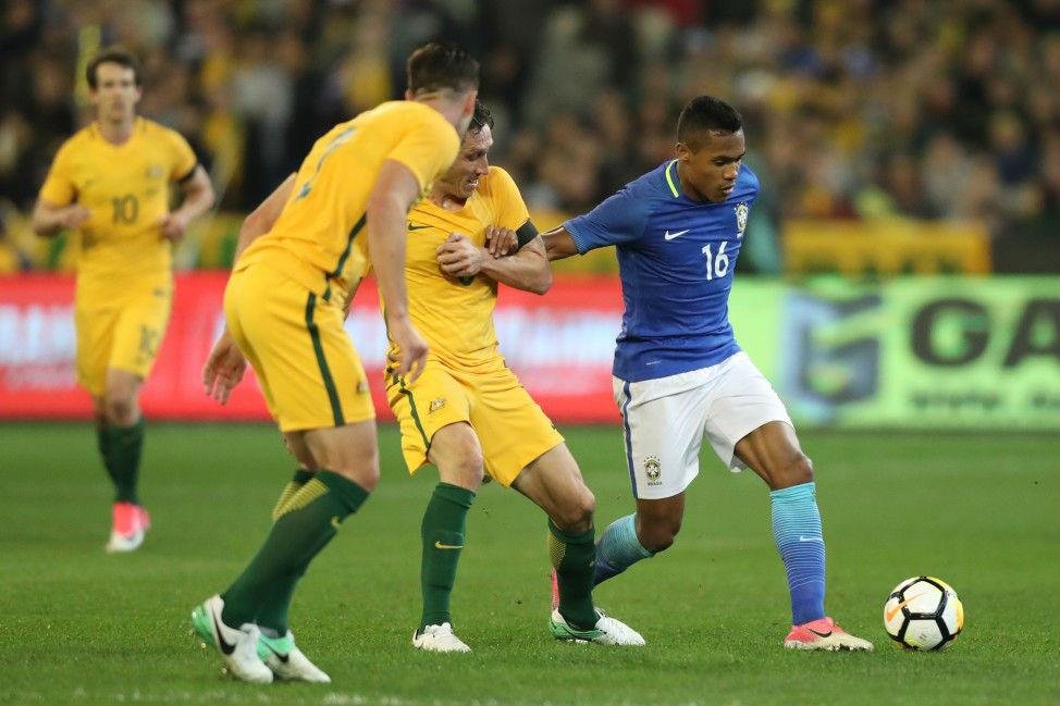 Alex Sandro se apresenta em Manaus