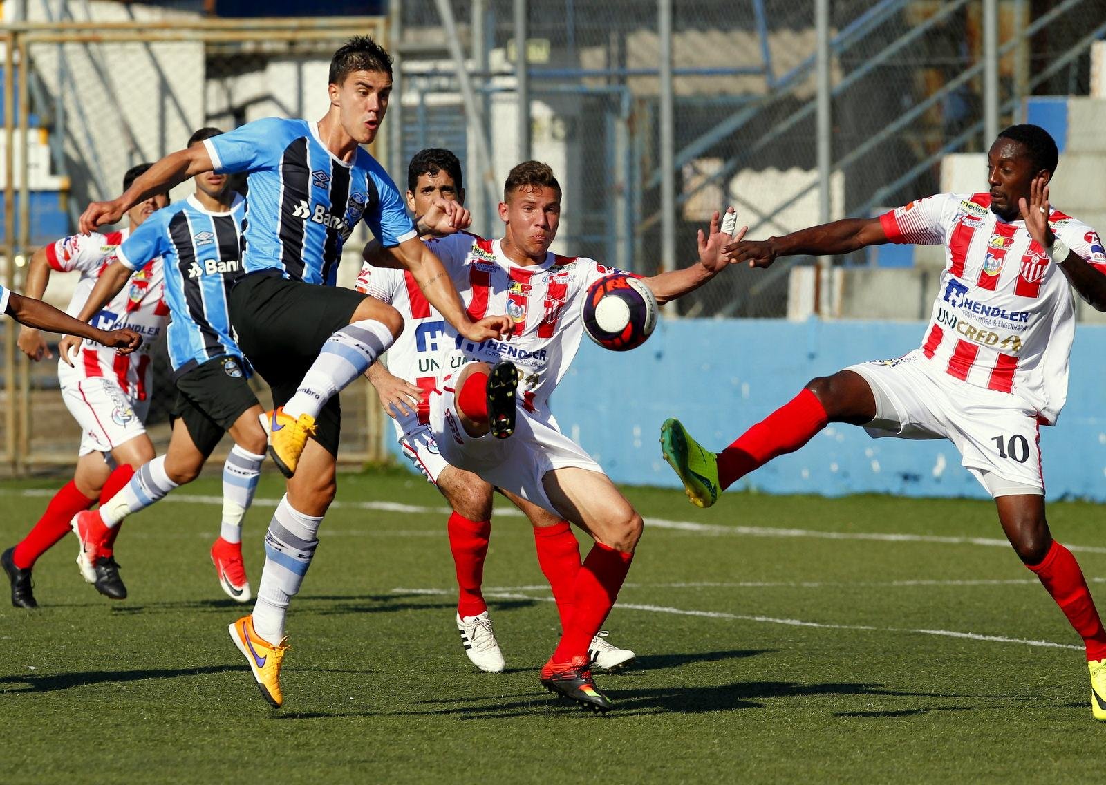 Copa Paulo Sant`Ana &eacute; deficit&aacute;ria por todos os lados