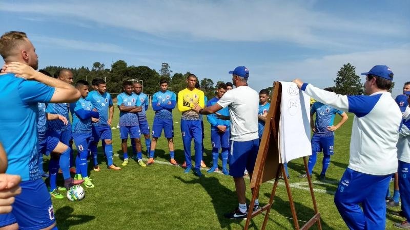 Lisca &eacute; demitido do Paran&aacute; horas antes da semifinal da Primeira Liga