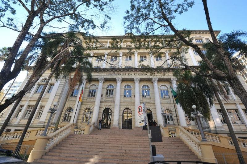 Fazenda ir&aacute; averiguar caixa &uacute;nico para definir data da terceira parcela 