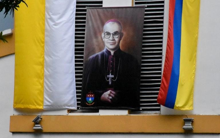 Guerrilha afirmou que cessar-fogo corresponde em parte &agrave; visita do papa Francisco