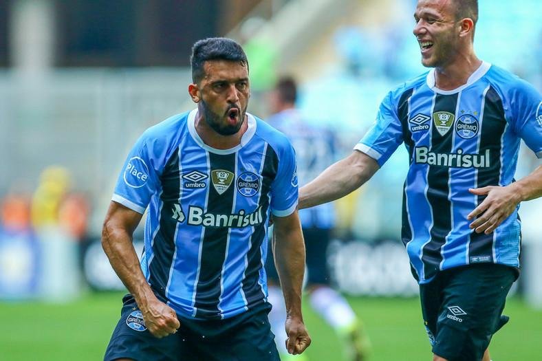 Lateral avalia que Gr&ecirc;mio tem oportunidade de encostar mais no Corinthians