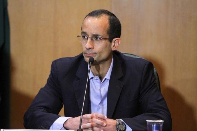 Segundo ele, cada pol&iacute;tico tratava sempre com o mesmo executivo, que era apelidado de "padrinho"