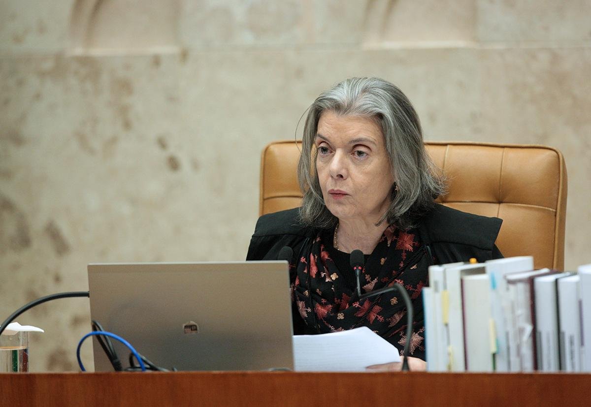 Segundo a ministra, investiga&ccedil;&atilde;o &eacute; necess&aacute;ria para que n&atilde;o fique d&uacute;vidas sobre a dignidade dos integrantes do Supremo