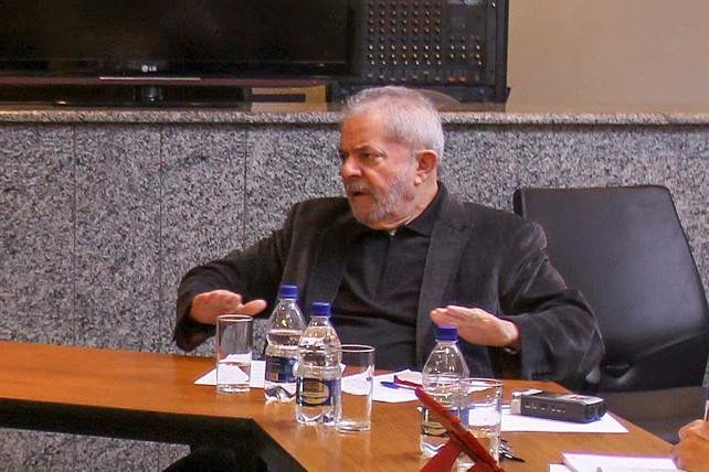 Rodrigo Janot acusa ex-presidentes petistas de participar de "organiza&ccedil;&atilde;o criminosa"