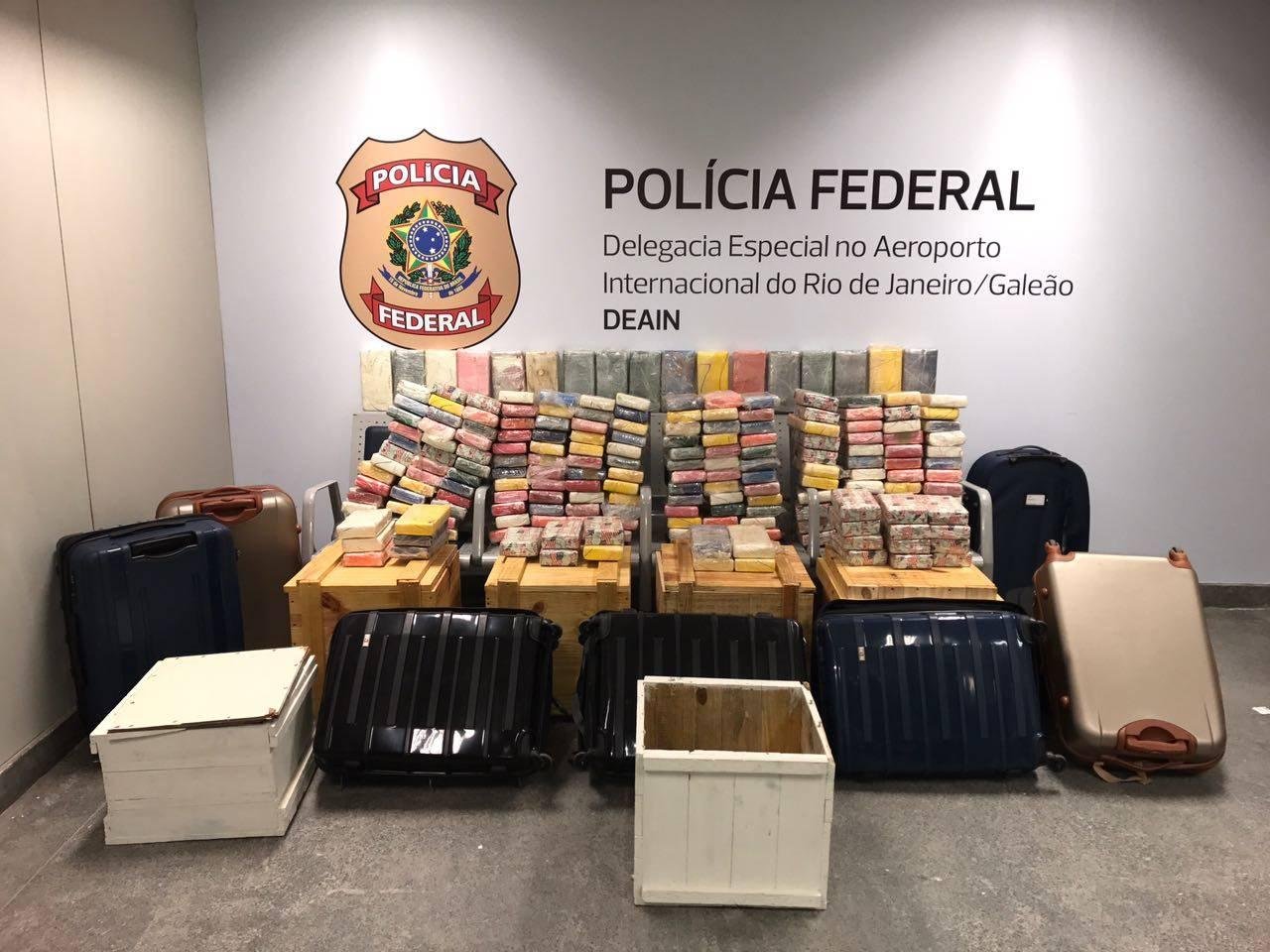 PF faz no Rio maior apreens&atilde;o de coca&iacute;na da hist&oacute;ria do Gale&atilde;o