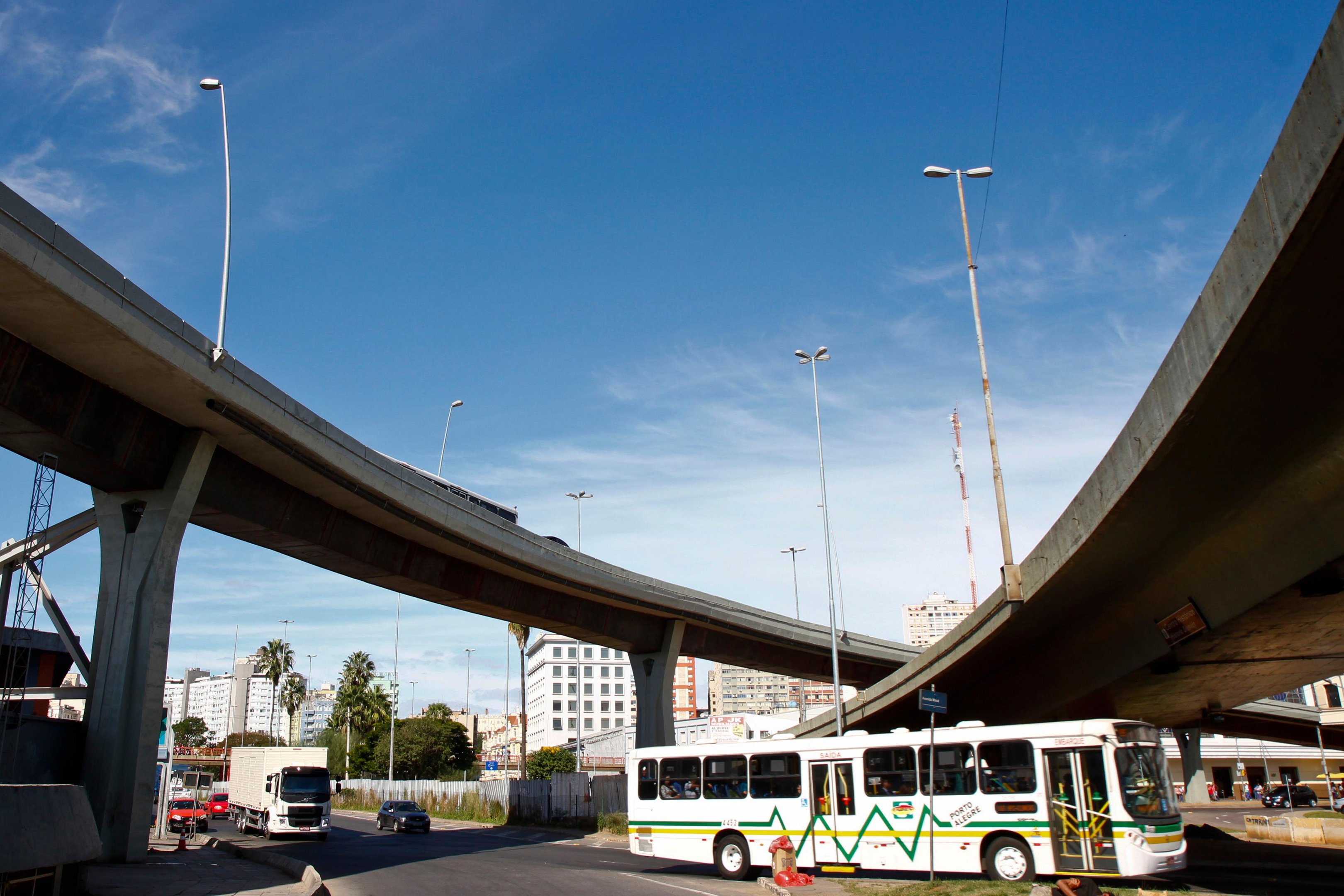 M&aacute;ximas de 34&ordm;C e at&eacute; 35&ordm;C s&atilde;o esperadas em pontos da Grande Porto Alegre