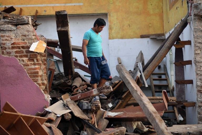 M&eacute;xico se recupera de terremoto e passagem do Furac&atilde;o Katia 