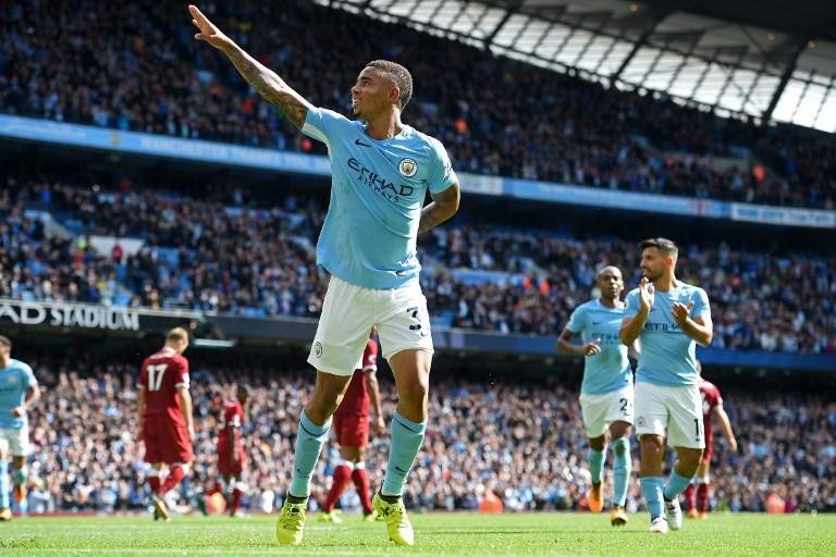Gabriel Jesus faz dois gols contra o Liverpool