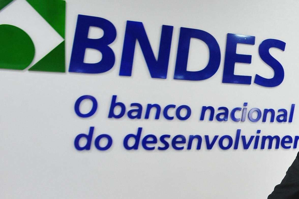 Planalto precisa de recursos que financiariam projetos de empresas para obedecer &agrave; Constitui&ccedil;&atilde;o