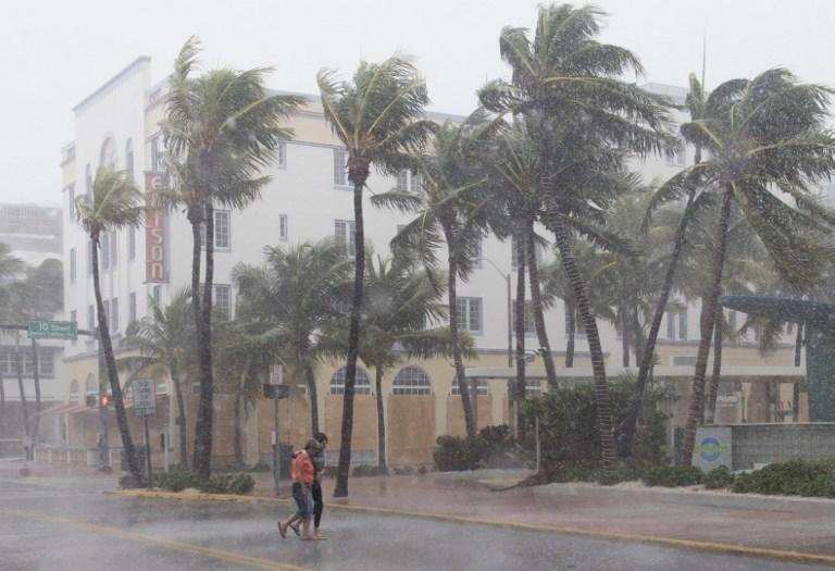 Miami recebe Irma como cidade fantasma