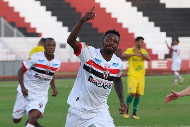 Equipe de Erechim precisava de vit&oacute;ria para avan&ccedil;ar, mas sofreu o 5 a 3 em grande partida