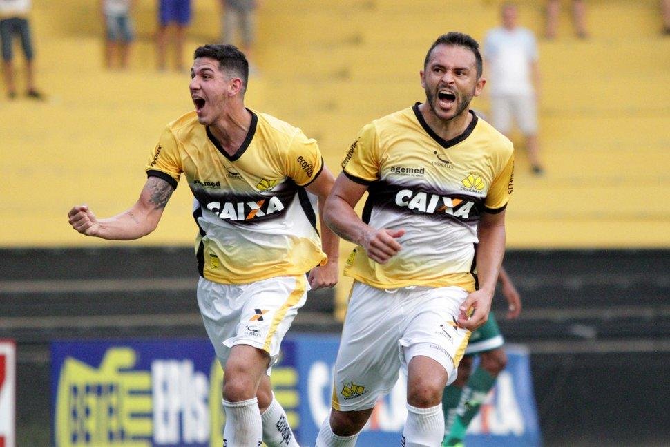 Catarinenses se recuperaram de dois empates seguidos com 2 a 1 no Heriberto Hulse