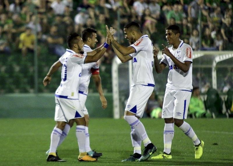 Esta foi a terceira derrota consecutiva do clube catarinense