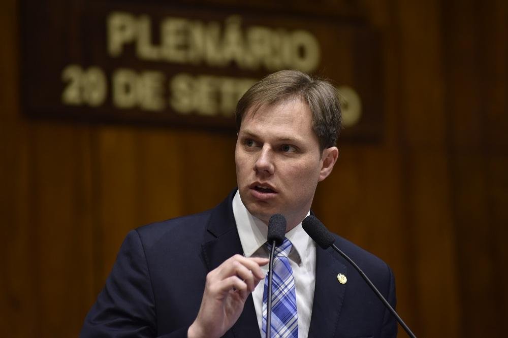Conforme Lucas Redecker, proposta n&atilde;o fere a legisla&ccedil;&atilde;o federal