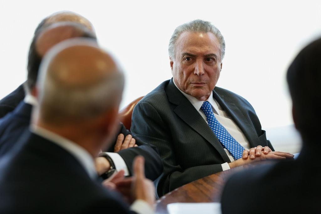 Advogados argumentam que investiga&ccedil;&atilde;o autorizada pelo STF tenta "enfraquecer o governo"