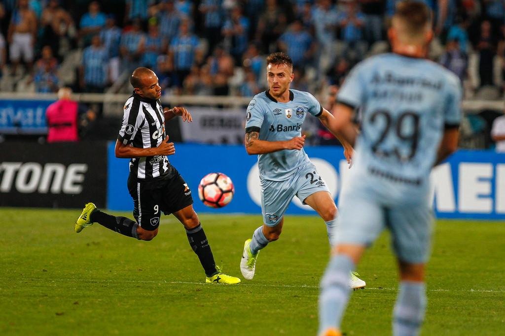 Gr&ecirc;mio e Botafogo voltam a se enfrentar quarta-feira que vem, na Arena