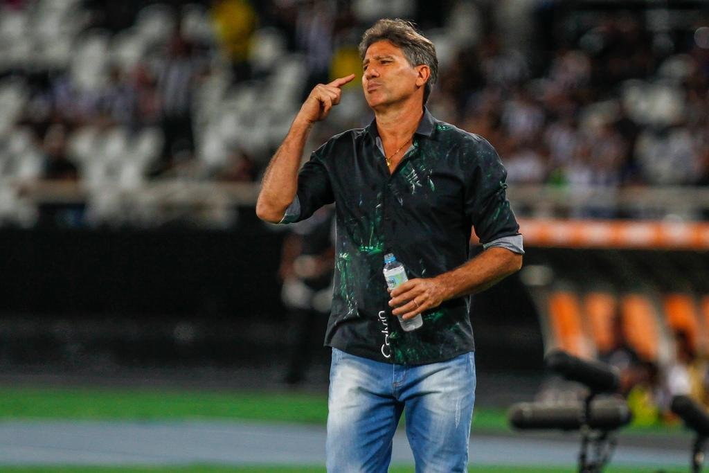 Renato cobrou presen&ccedil;a da torcida no Brasileir&atilde;o
