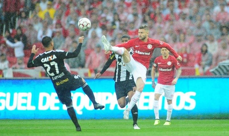 Inter encara o Figueirense no Beira-Rio