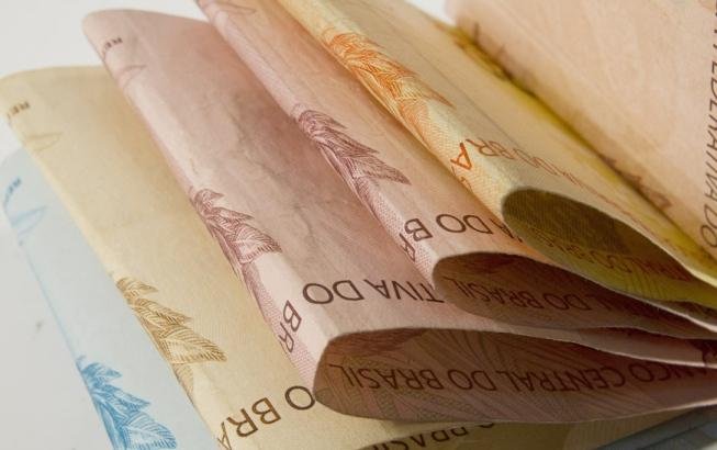 A Uni&atilde;o pediu a devolu&ccedil;&atilde;o de R$ 50 bilh&otilde;es este ano e mais R$ 130 bilh&otilde;es em 2018