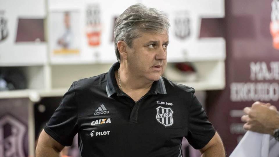 Gilson Kleina foi demitido ap&oacute;s derrota para o lanterna Atl&eacute;tico-Go