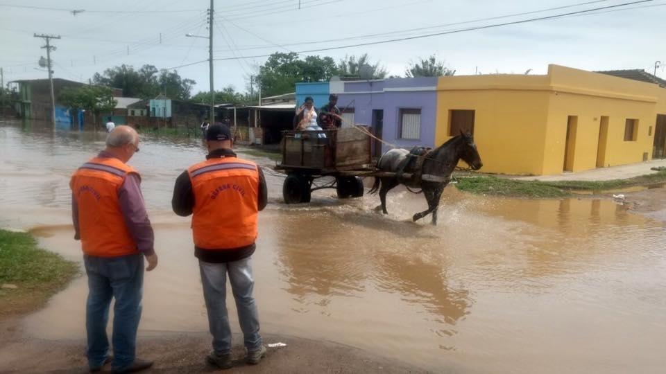 Defesa Civil trabalha em a&ccedil;&otilde;es em Dom Pedrito