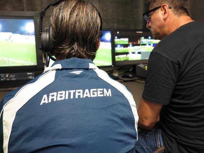 Entre as quest&otilde;es a ser resolvidas est&atilde;o a transmiss&atilde;o do sinal e a forma de uso das imagens