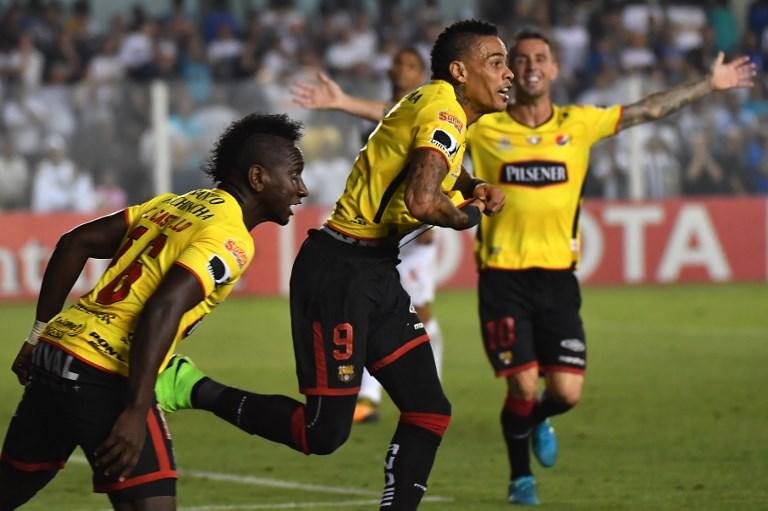 Santos perde para o Barcelona-EQU em casa e &eacute; eliminado da Libertadores