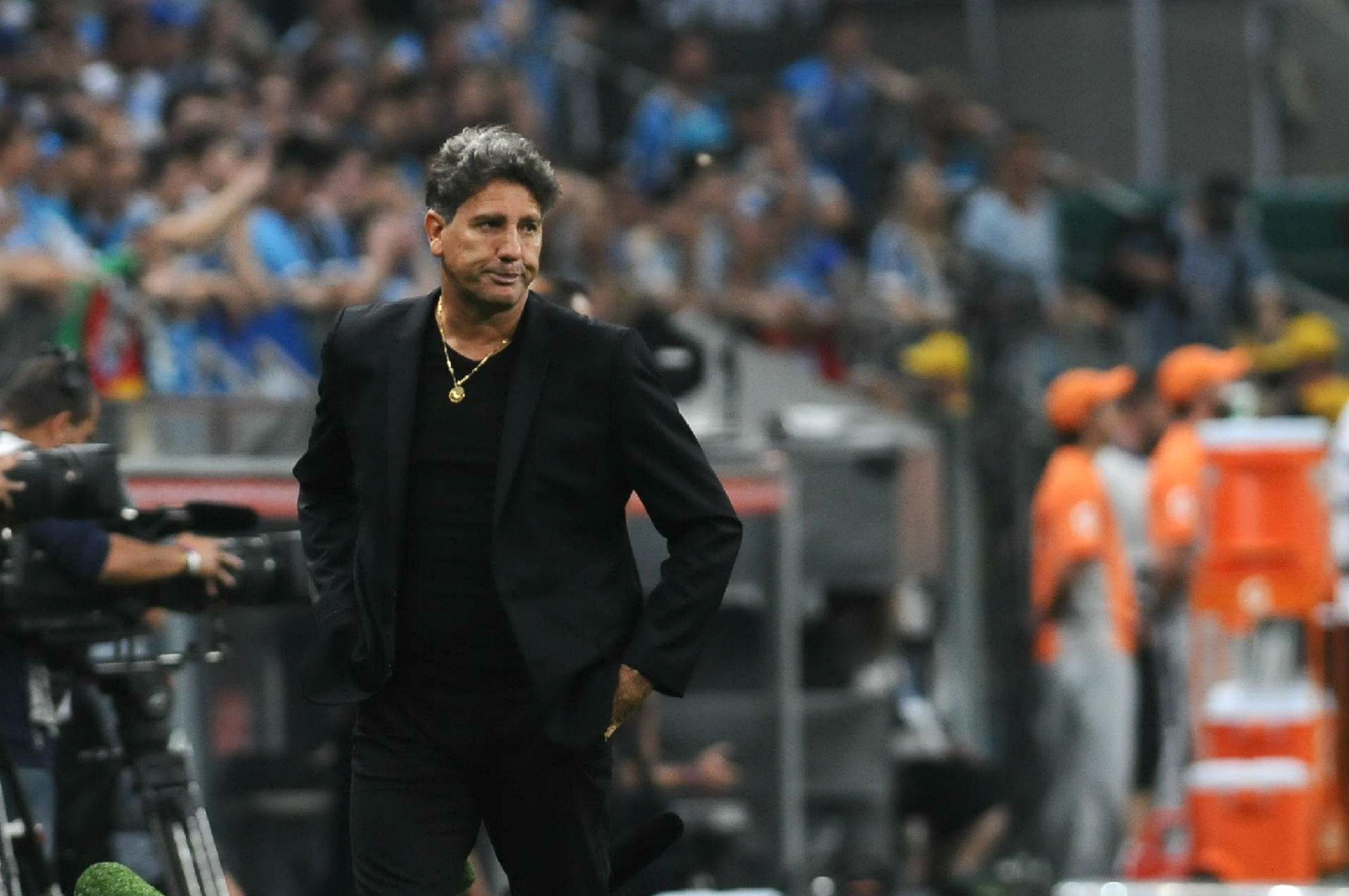 Renato espera recuperar jogadores para o confronto da semifinal