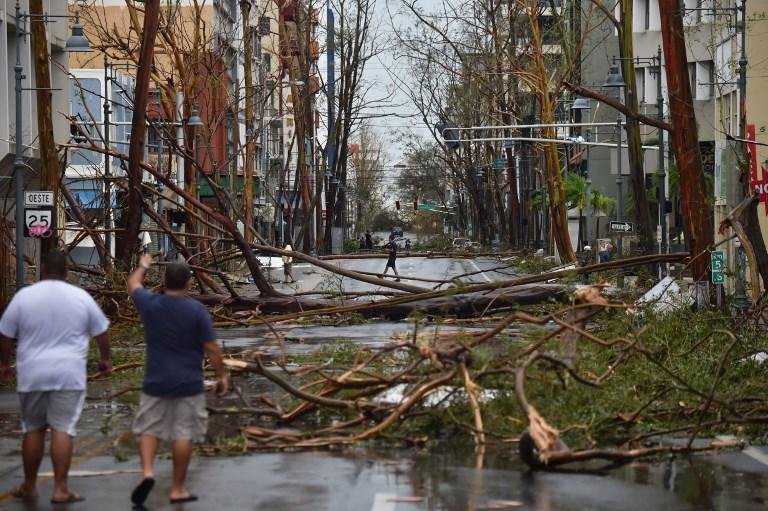 Oscilando entre as categorias 4 e 5 quando atingiu Porto Rico, o furac&atilde;o provocou a tempestade mais devastadora em um s&eacute;culo