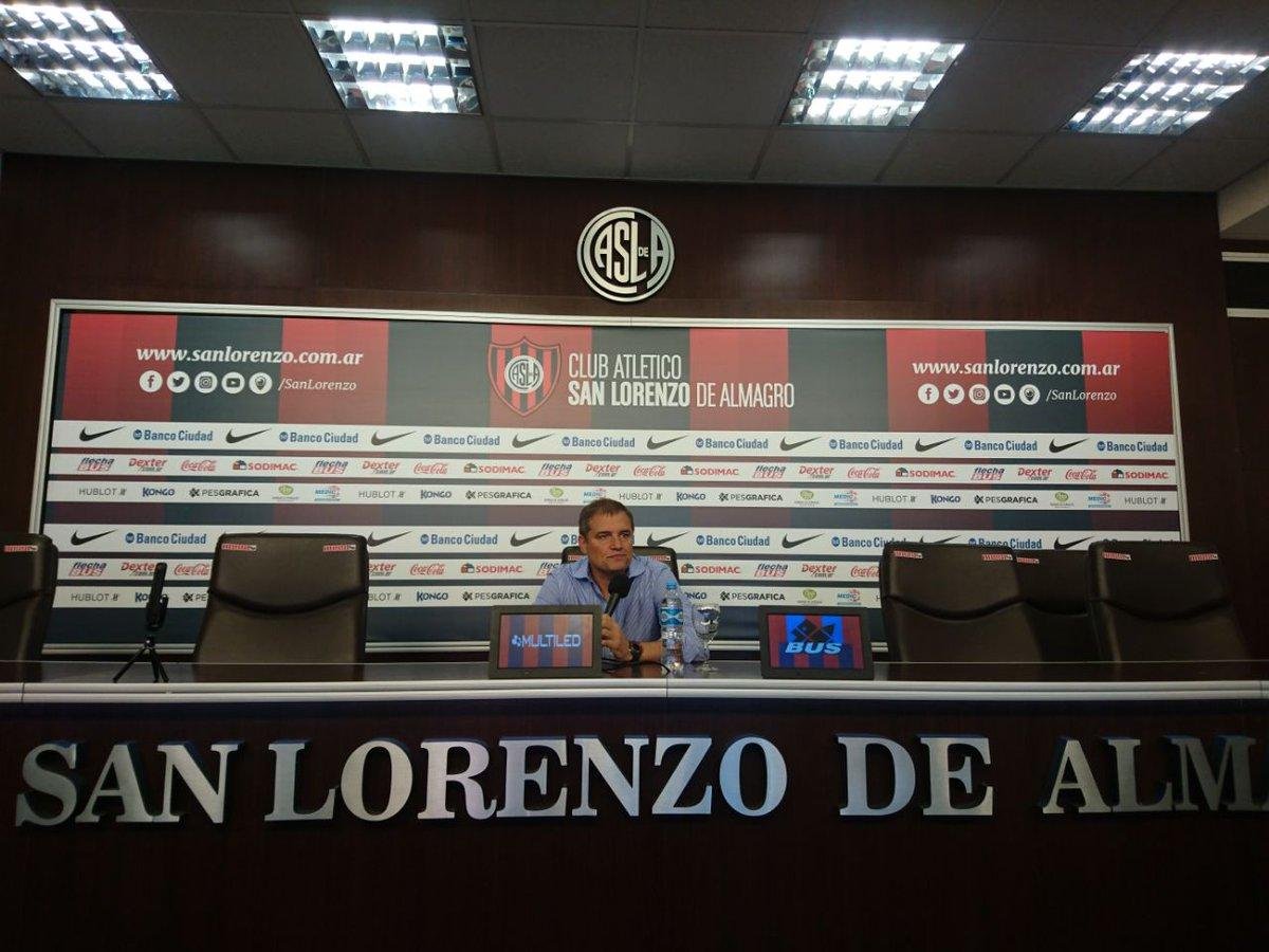 Aguirre anunciou sa&iacute;da do San Lorenzo