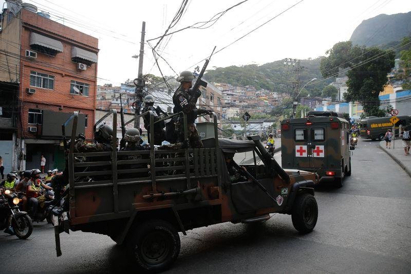 Confrontos de traficantes no Rio tamb&eacute;m prejudicou atendimento de sa&uacute;de para milhares