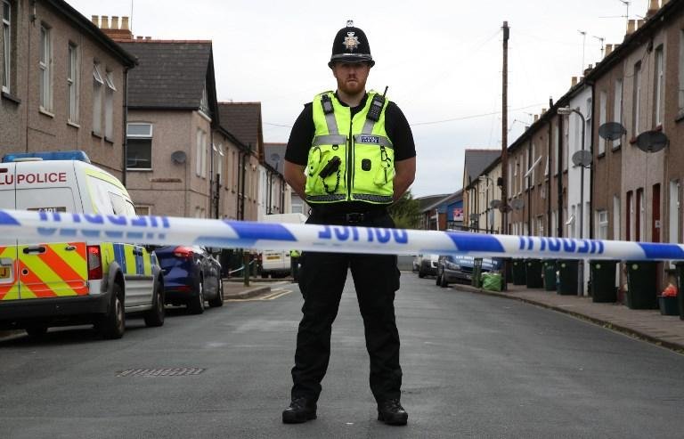Seis pessoas ficam feridas em ataque com &aacute;cido em Londres