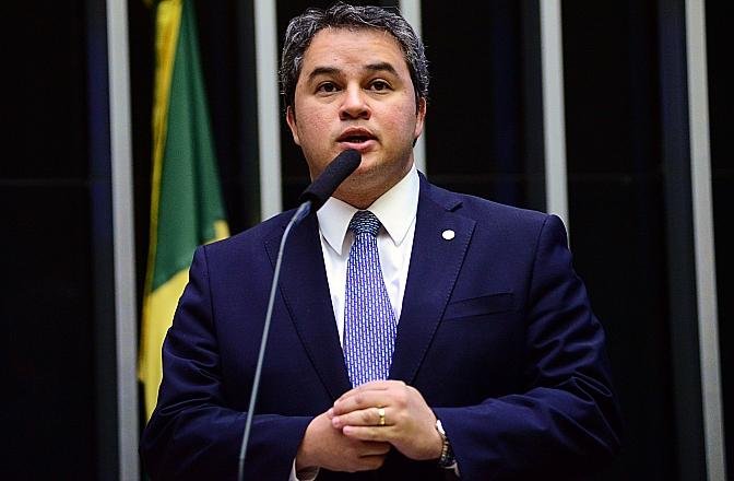 Efraim Filho chamou atitudes do PMDB de mesquinhas 