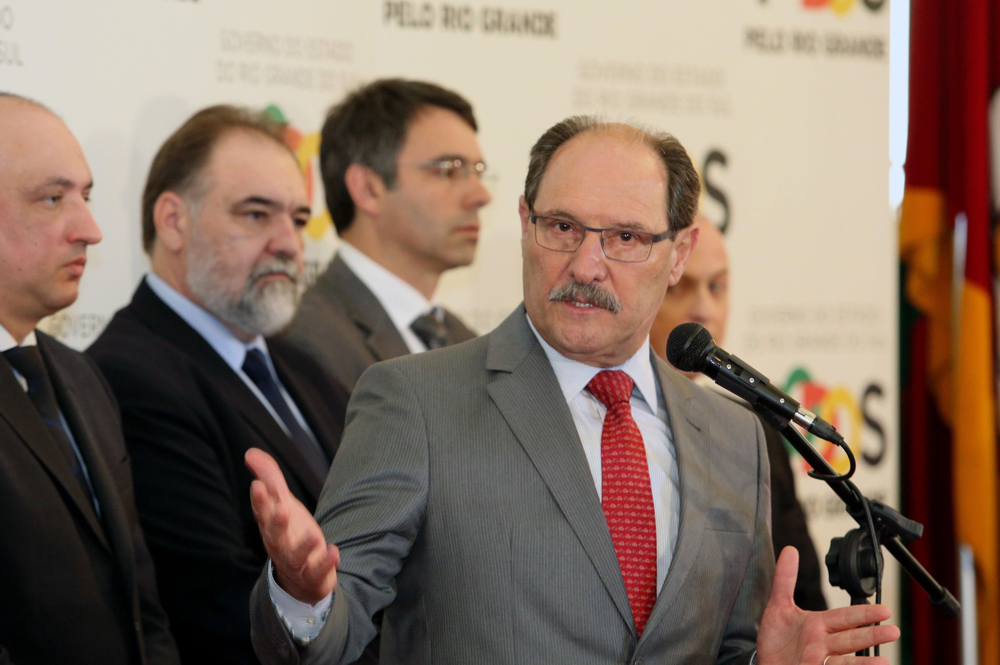 Sartori faz apelo para base aliada