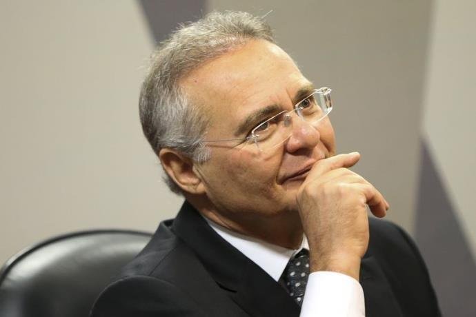 Junto com An&iacute;bal Gomes, senador foi acusado por corrup&ccedil;&atilde;o passiva e lavagem de dinheiro
