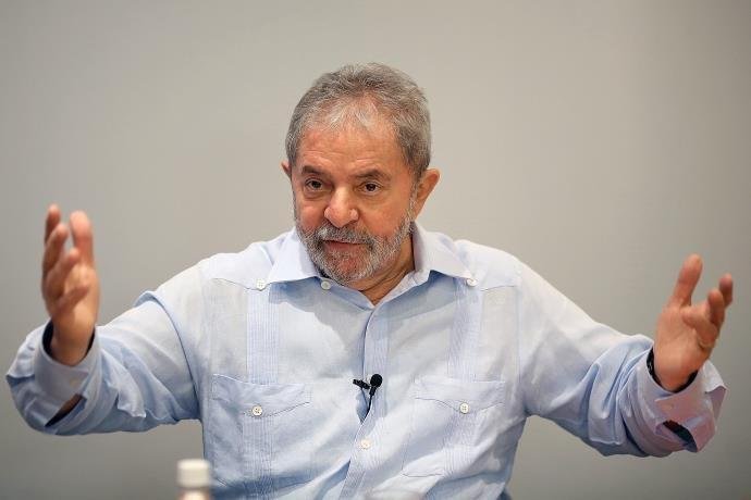 "Lula n&atilde;o recebeu qualquer doa&ccedil;&atilde;o ilegal da Odebrecht", afirma defesa