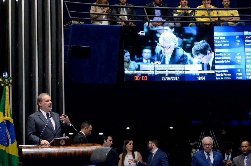Proposta prev&ecirc; financiamento de 2 bilh&otilde;es de reais para custear cada elei&ccedil;&atilde;o
