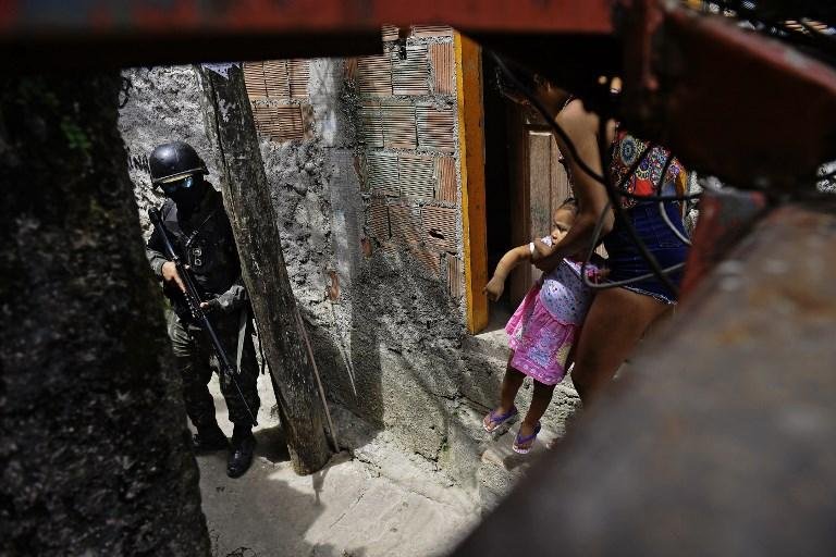 Quatro escolas abriram e duas continuam fechadas