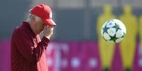 Bayern de Munique demite técnico Carlo Ancelotti